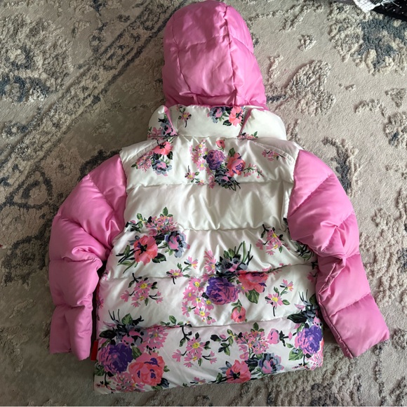 Floral Hooded Puffer Jacket in Pink and White - Picture 3 of 4